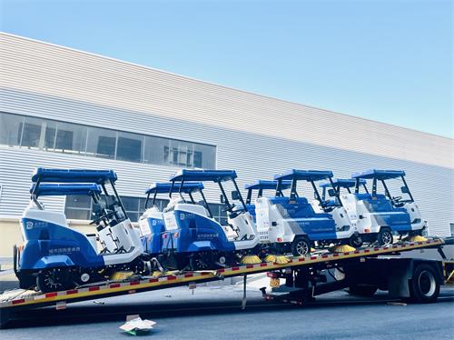 南博環(huán)境G35電動高壓沖掃車C170半封閉道路清掃車批量服務(wù)于貴州某市環(huán)衛(wèi)